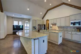 1120 Glen Wood Dr, New Braunfels, TX 78132 - Photo 2