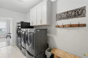 255 Bamberger Ave, New Braunfels, TX 78132 - Photo 16