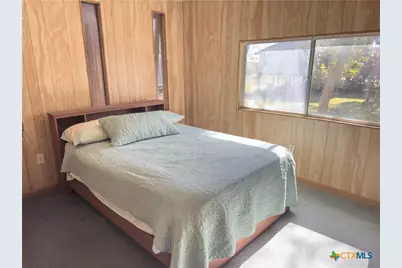 587 Guadalupe River Drive, Tivoli, TX 77990 - Photo 8