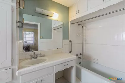 207 W Welton Avenue, Temple, TX 76501 - Photo 12