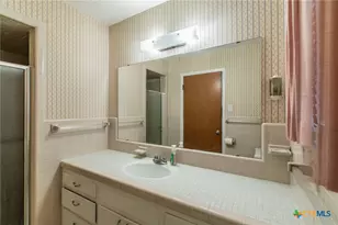 207 W Welton Ave, Temple, TX 76501 - Photo 16