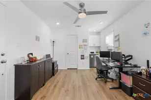 108 The Ugly Wy, Jarrell, TX 76537 - Photo 30