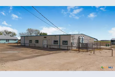 803 US Highway 77A N, Yoakum, TX 77995 - Photo 2