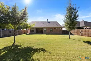 10317 Fallen Leaf Dr, Waco, TX 76712 - Photo 30