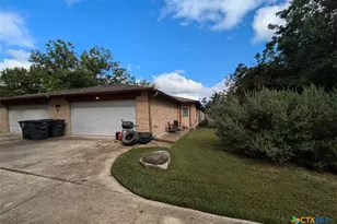 1821 Post Rd, New Braunfels, TX 78130 - Photo 6