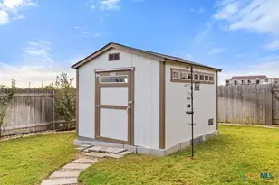 130 Greenspire Ln, Hutto, TX 78634 - Photo 30