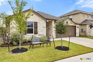 130 Greenspire Ln, Hutto, TX 78634 - Photo 2