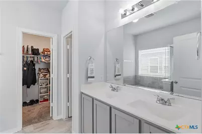 305 Tims Way, Seguin, TX 78155 - Photo 18