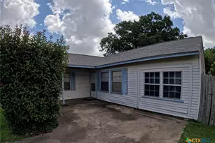 119 Runnels St, Port Lavaca, TX 77979 - Photo 1