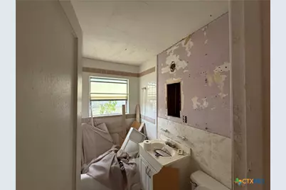 119 Runnels Street, Port Lavaca, TX 77979 - Photo 18