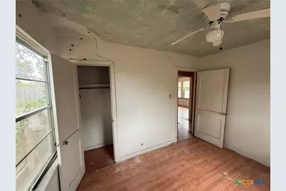 119 Runnels Street, Port Lavaca, TX 77979 - Photo 16