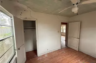 119 Runnels St, Port Lavaca, TX 77979 - Photo 16