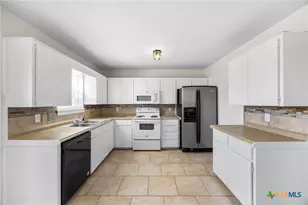 3105 Thoroughbred Dr, Killeen, TX 76549 - Photo 6