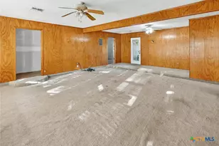 304 Sun Valley Dr, Victoria, TX 77904 - Photo 4