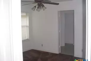 104 Jocelyn Cir, Victoria, TX 77901 - Photo 12