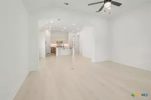 620 High Smt Dr, Georgetown, TX 78628 - Photo 6