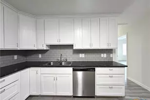 907 E 3rd St, Lampasas, TX 76550 - Photo 12