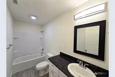 907 E 3rd Street #B, Lampasas, TX 76550 - Photo 16