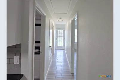 907 E 3rd Street #B, Lampasas, TX 76550 - Photo 6