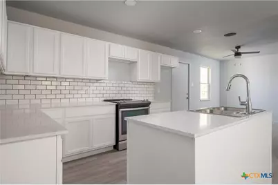 601 Cardinal Avenue, Killeen, TX 76541 - Photo 8