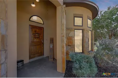 2062 Italia, New Braunfels, TX 78132 - Photo 2