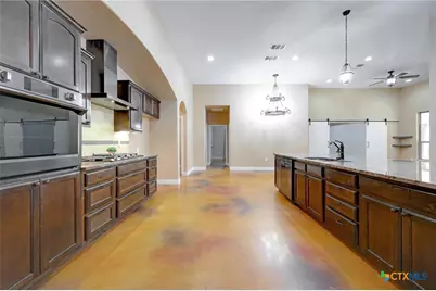 2062 Italia, New Braunfels, TX 78132 - Photo 8