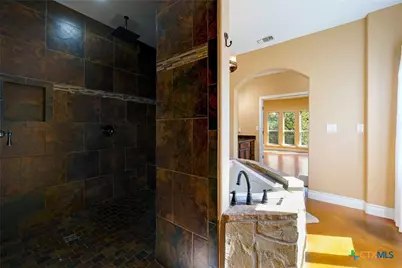 2062 Italia, New Braunfels, TX 78132 - Photo 18