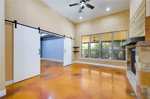 2062 Italia, New Braunfels, TX 78132 - Photo 4