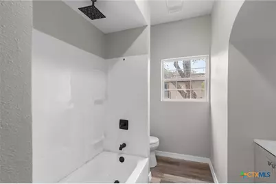 406 Hubbard Street, Yoakum, TX 77995 - Photo 20