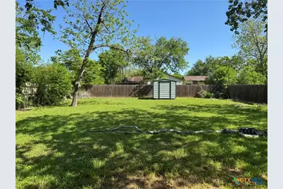 1308 E Park Avenue, Victoria, TX 77901 - Photo 20