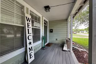1308 E Park Ave, Victoria, TX 77901 - Photo 2