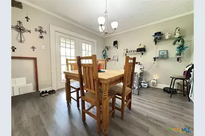 1308 E Park Avenue, Victoria, TX 77901 - Photo 6