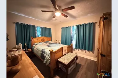 1308 E Park Avenue, Victoria, TX 77901 - Photo 14