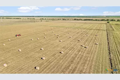 5629 Us-59, Edna, TX 77957 - Photo 2