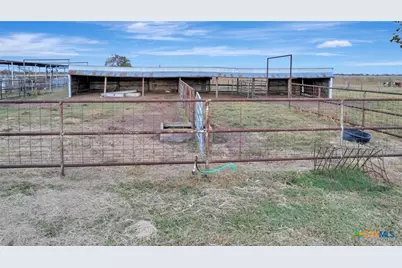 5629 Us-59, Edna, TX 77957 - Photo 28