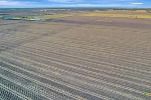 5629 US-59, Edna, TX 77957 - Photo 2