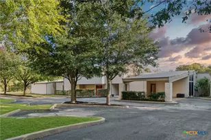 2613 Creek Side Dr, Temple, TX 76502 - Photo 2