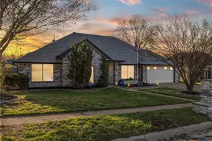 711 Mueller St, Copperas Cove, TX 76522 - Photo 2