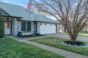 711 Mueller St, Copperas Cove, TX 76522 - Photo 6