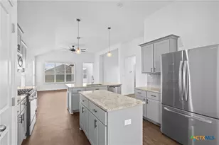 103 Dripping Spring, Victoria, TX 77904 - Photo 6