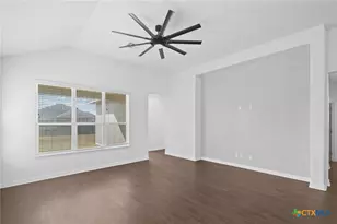 103 Dripping Spring, Victoria, TX 77904 - Photo 10