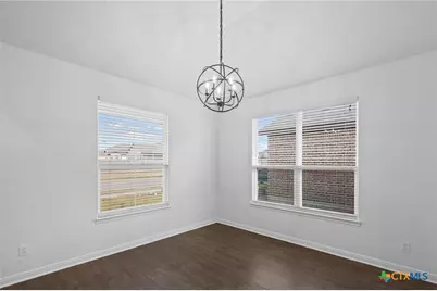 103 Dripping Spring, Victoria, TX 77904 - Photo 4