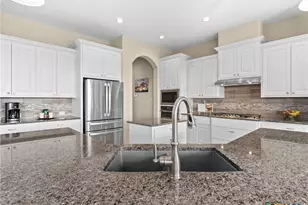 1651 Lake Ridge Blvd, Canyon Lake, TX 78133 - Photo 4