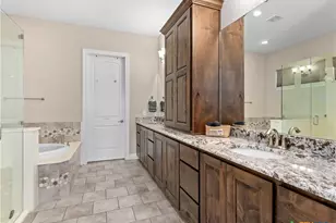 1651 Lake Ridge Blvd, Canyon Lake, TX 78133 - Photo 16