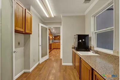 311 Weiss Road, New Braunfels, TX 78130 - Photo 8