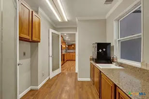 311 Weiss Rd, New Braunfels, TX 78130 - Photo 8