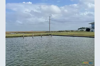 219 Bayshore Drive, Palacios, TX 77465 - Photo 6