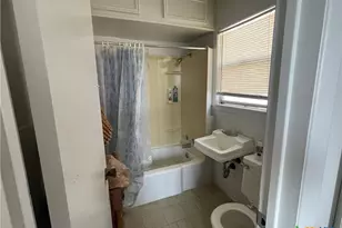 219 Bayshore Dr, Palacios, TX 77465 - Photo 18