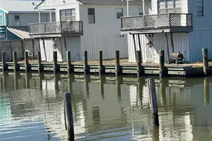 219 Bayshore Dr, Palacios, TX 77465 - Photo 1