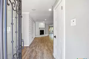 3624 Fox Run, Schertz, TX 78108 - Photo 4